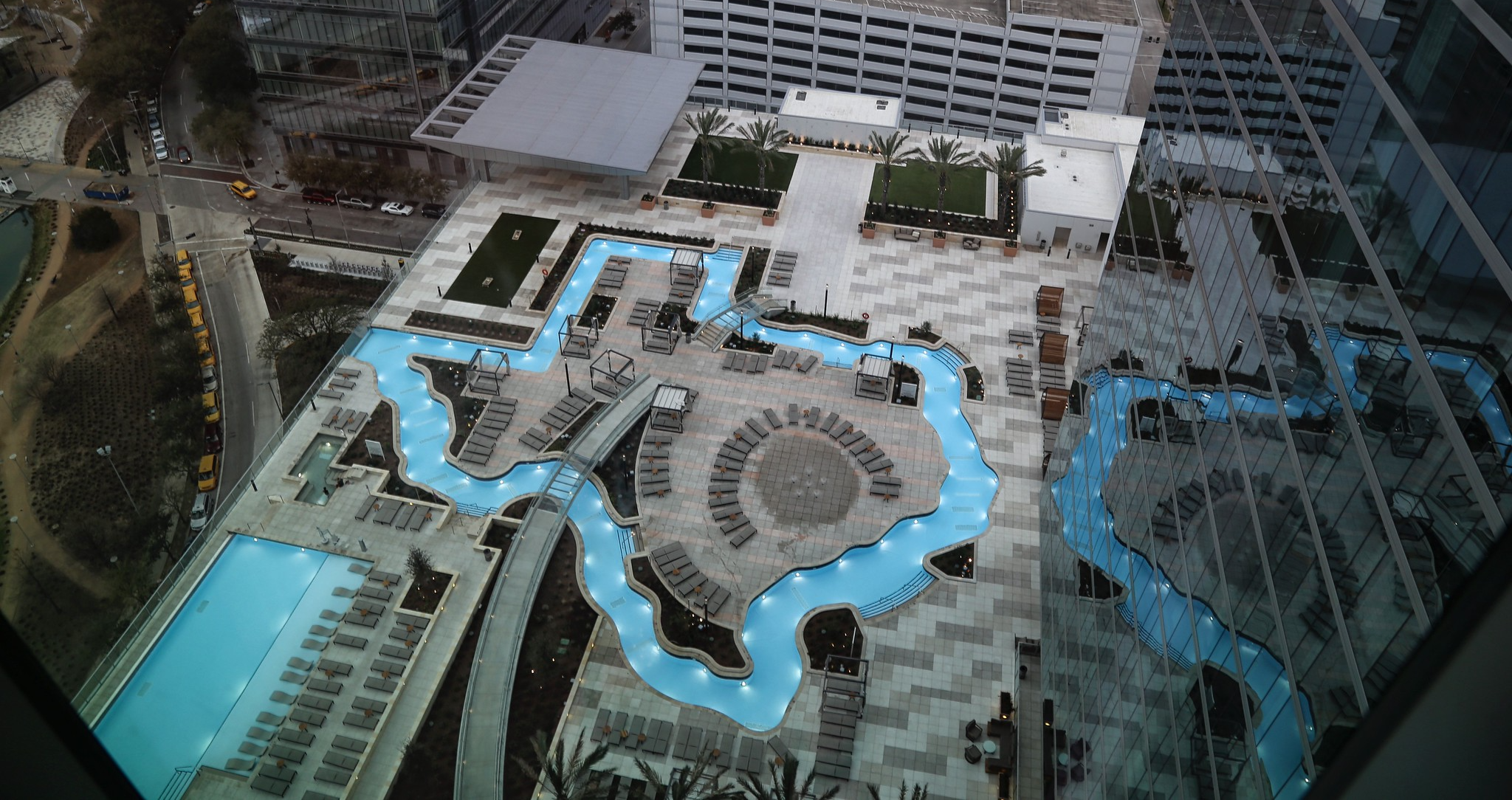Texas-shaped lazy river on the roof of the Marriott Marquis Hotel